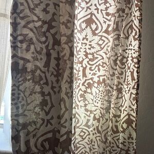 🤎 World Market 🤎 Brown and Cream Damask Curtain